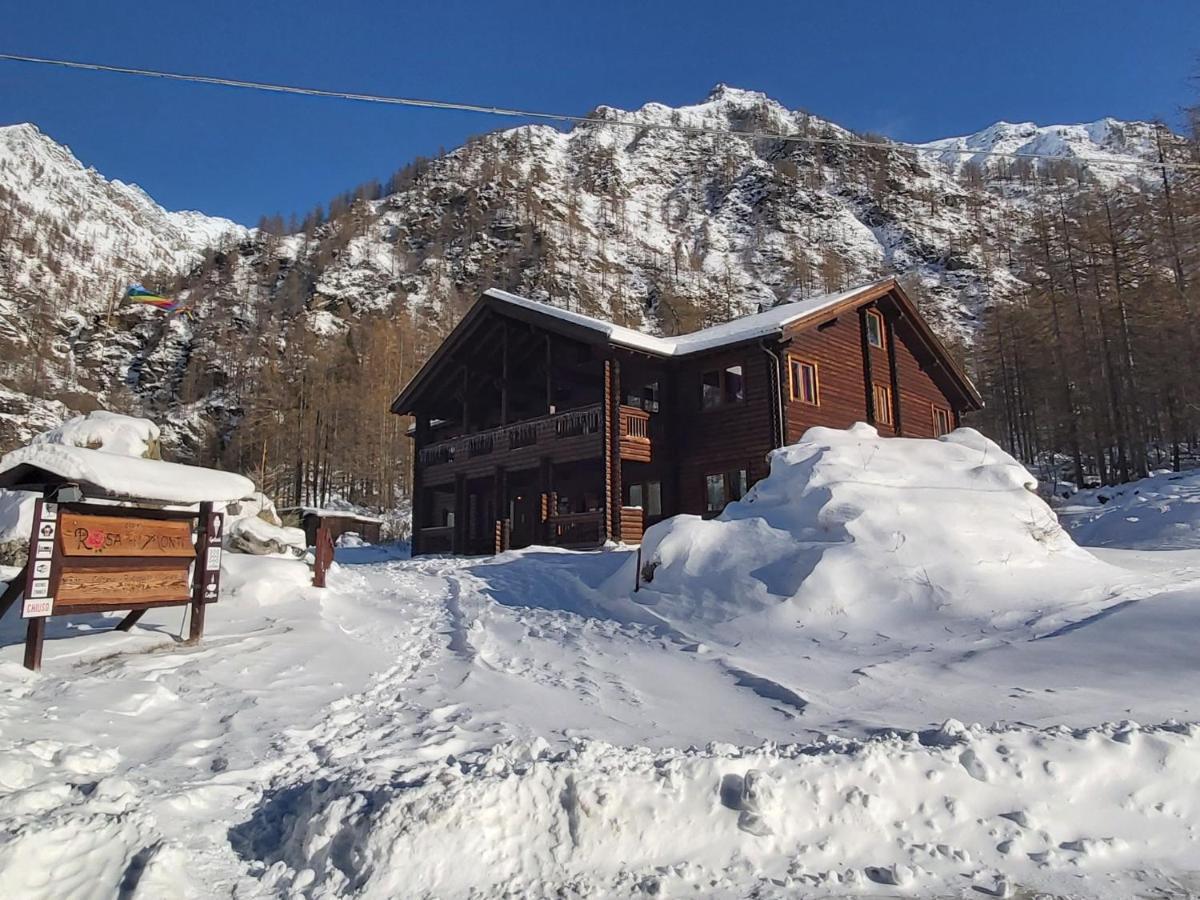 Chalet Rosa Dei Monti Hotel Valprato Soana Ngoại thất bức ảnh